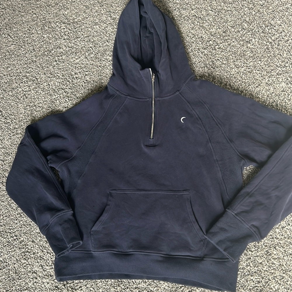 EUC Navy Retreat Classic 1/4 Zip Hoodie